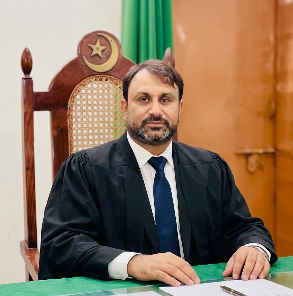 Judge Photo